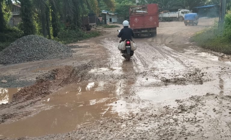 Perbaikan Jalan Rusak