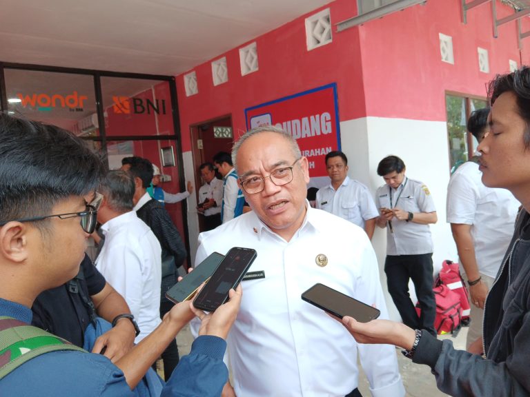 Peluncuran program Koperasi Kelurahan Merah Putih