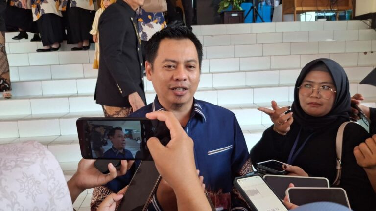 7.500 Seragam Gratis Didistribusikan, Samarinda-Balikpapan Jadi Prioritas