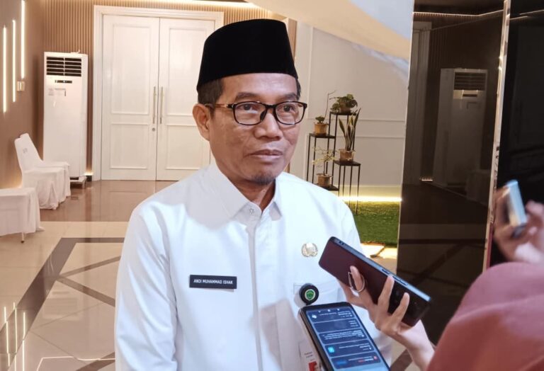 Dinsos Kaltim Tegaskan Tak Pernah Instruksikan Penempelan Stiker Penerima Bansos