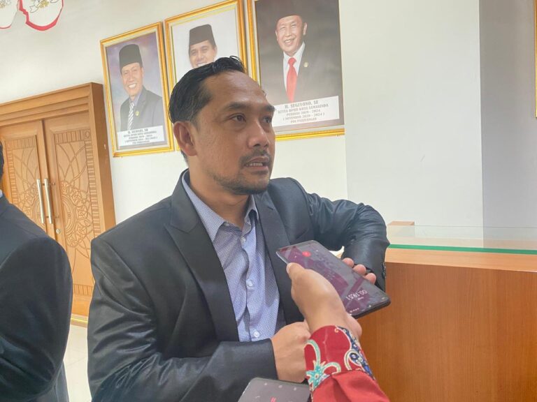 DPRD Samarinda Dorong Pengadaan Lampu Jalan Menjangkau Seluruh Wilayah Kota