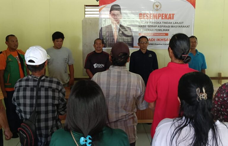 Firnadi Ikhsan Gelar Besempekat di Sebulu, Dorong Wisata Paralayang Jadi Unggulan Desa