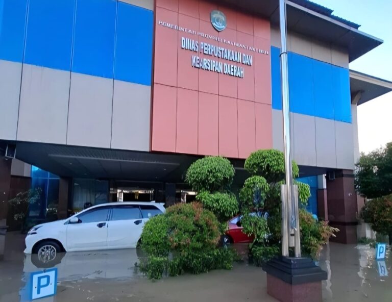 Prioritas Literasi: Pemprov Kaltim Segera Putuskan Nasib Gedung Perpustakaan Banjir