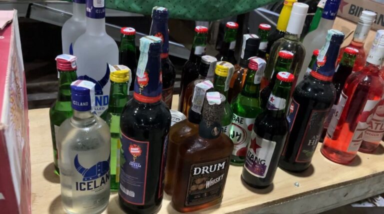 Satpol PP Kaltim Gerebek Dua Lapo Tuak di Sepaku, Puluhan Dus Miras Ilegal Disita