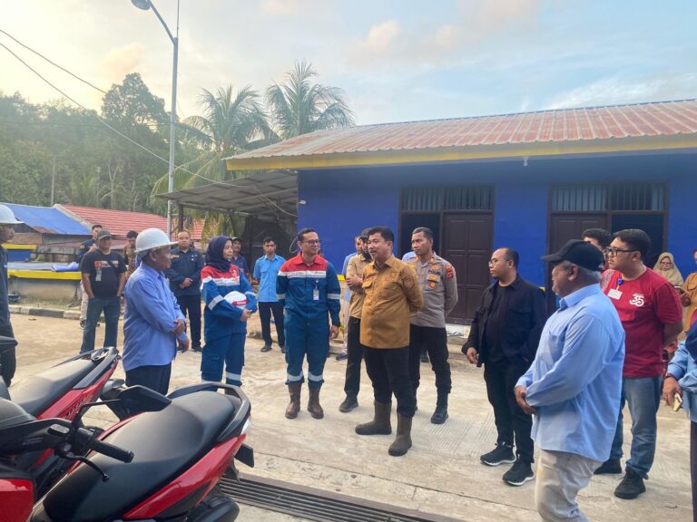 Sekda Kukar Tinjau Lokasi Pengeboran PEP Sangasanga, Pastikan Situasi Aman Pasca Semburan Lumpur