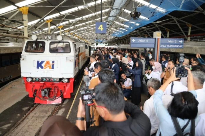 Tiket Lebaran KAI 2025