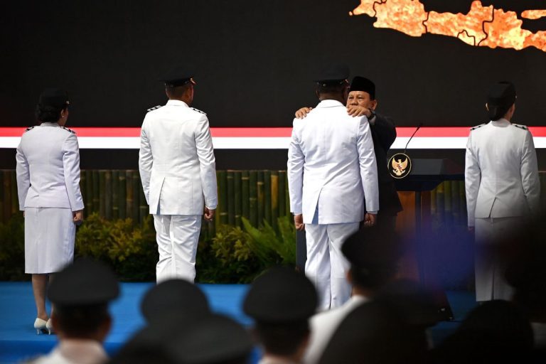 Pelantikan Gubernur