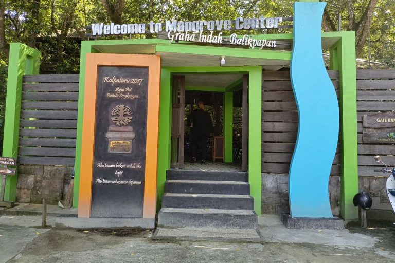 Mangrove Center