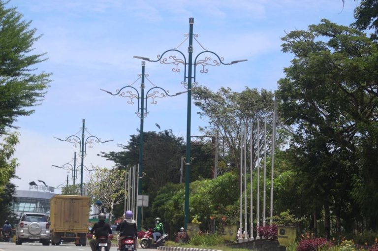 Tiang PJU
