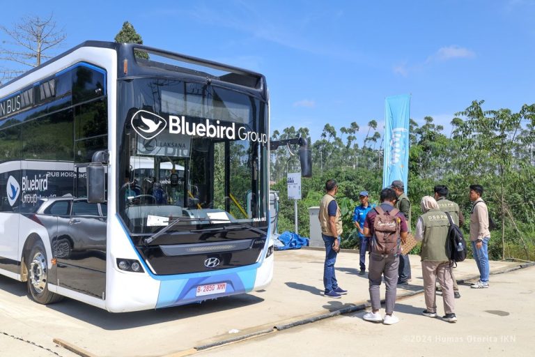 Bus Listrik