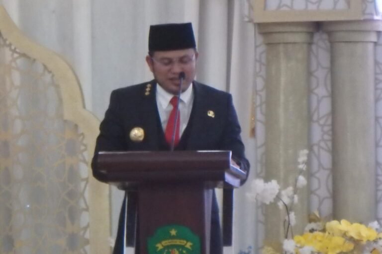 Samarinda Terima 3.250 Paket Seragam Gratis dari Pemprov Kaltim